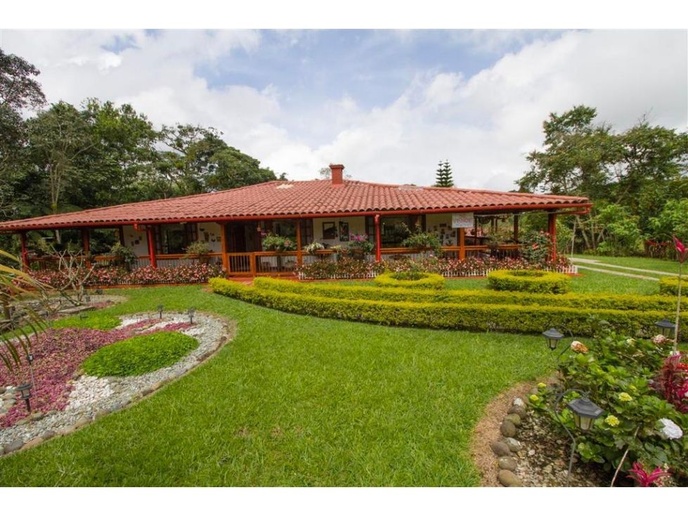 Casa Campestre en venta Quindío Circasia La Pista 375 m2 Habitaciones 4 Baños 4 Garajes 7 Precio $1200000000