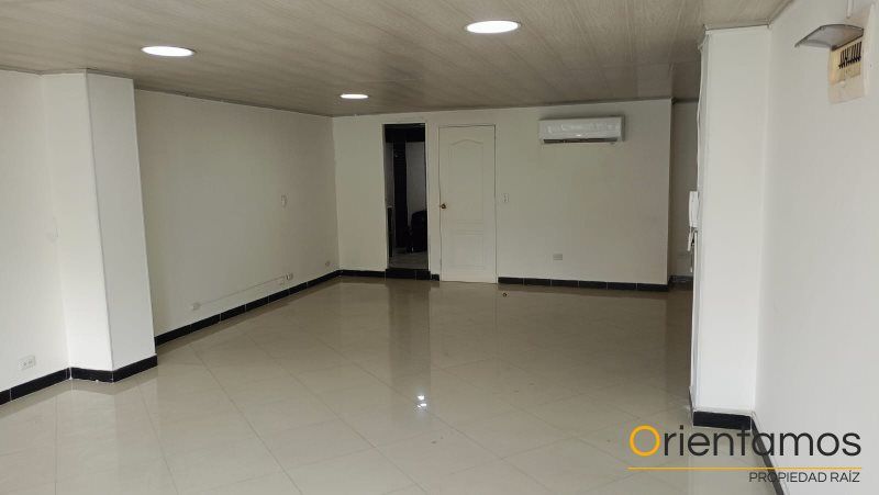 Oficina en arriendo Antioquia Medellín La Candelaria 70 m2 Habitaciones 0 Baños 1 Garajes 0 Precio $3500000