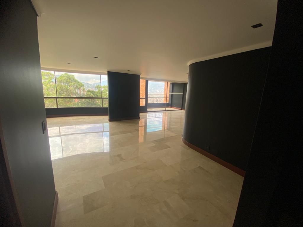 Apartamento en venta Antioquia Medellín El Poblado 330 m2 Habitaciones 4 Baños 13 Garajes 2 Precio $1300000000