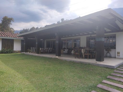 Finca en venta Antioquia La Estrella Ancón San Martín 563 m2 Habitaciones 5 Baños 5 Garajes 2 Precio $3500000000