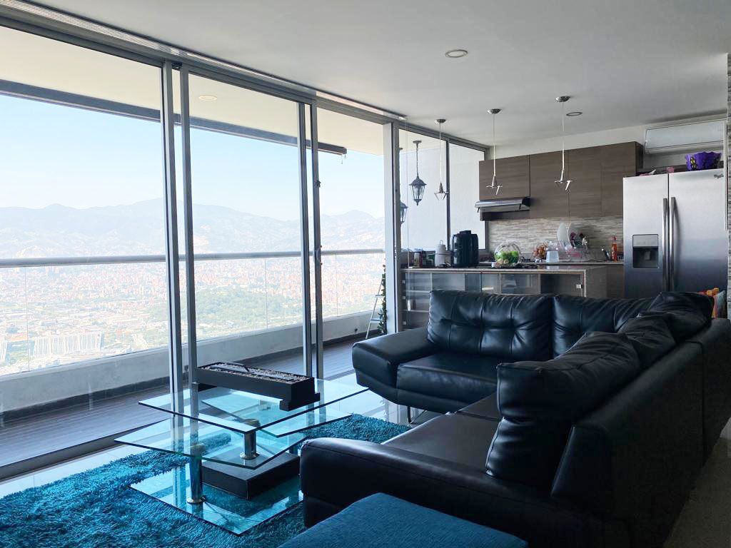 Apartamento en arriendo Antioquia Medellín Loma Del Indio 88 m2 Habitaciones 3 Baños 4 Garajes 3 Precio $4200000