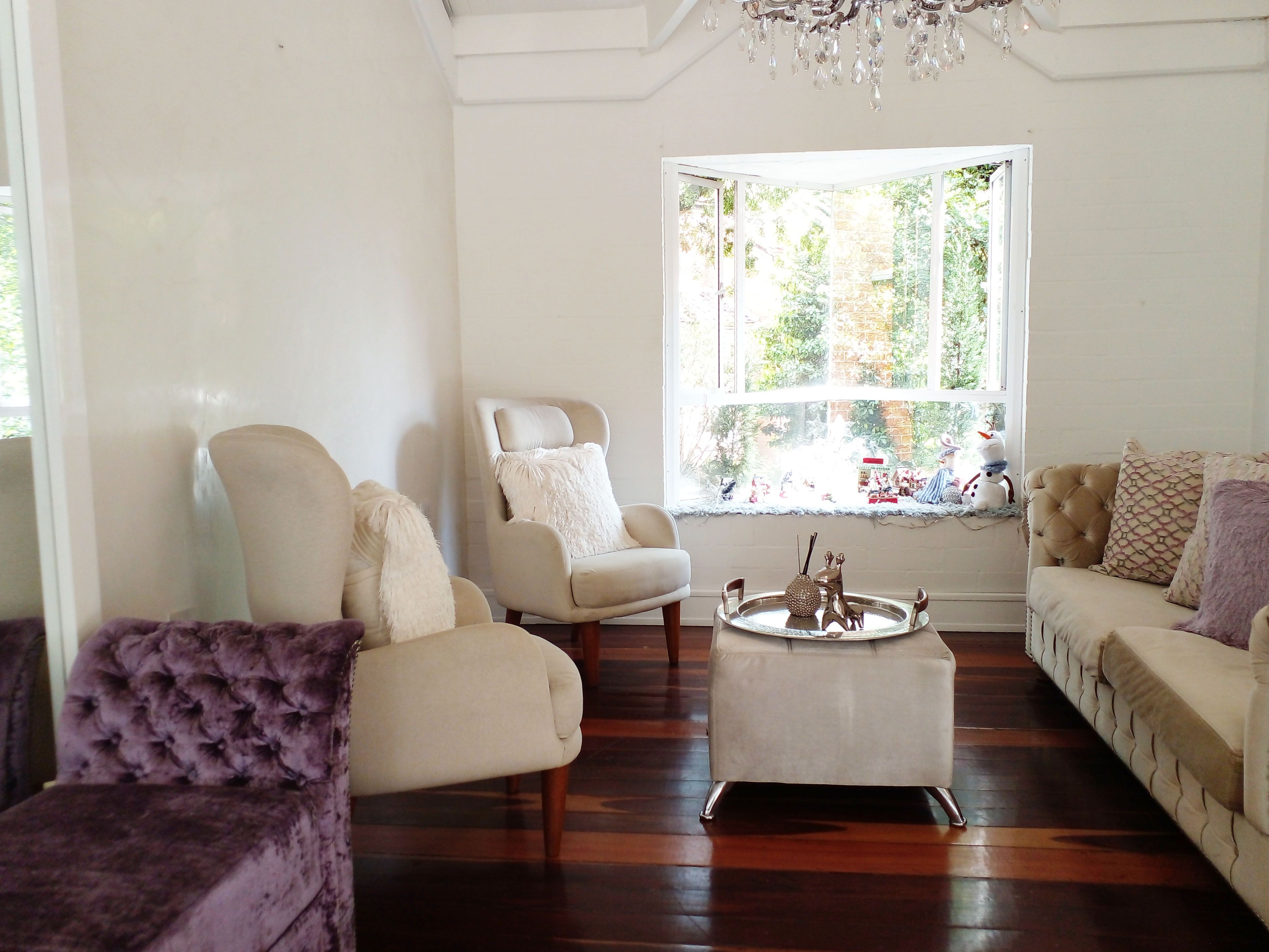 Casa en arriendo o venta Antioquia Medellín Urbanizacion Arcoiris 284 m2 Habitaciones 3 Baños 6 Garajes 3 Precio venta $850000000 Precio arriendo $7500000