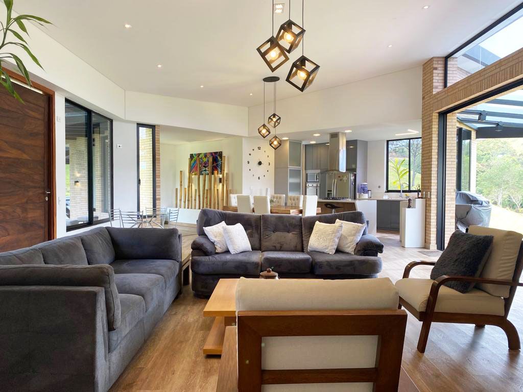 Casa en venta Antioquia El Retiro Retiro Del Viento 417 m2 Habitaciones 3 Baños 6 Garajes 3 Precio $2700000000