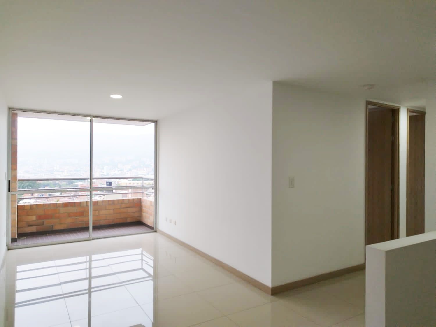 Apartamento en venta Antioquia Itagüí Santa Catalina 79 m2 Habitaciones 3 Baños 2 Garajes 2 Precio $430000000