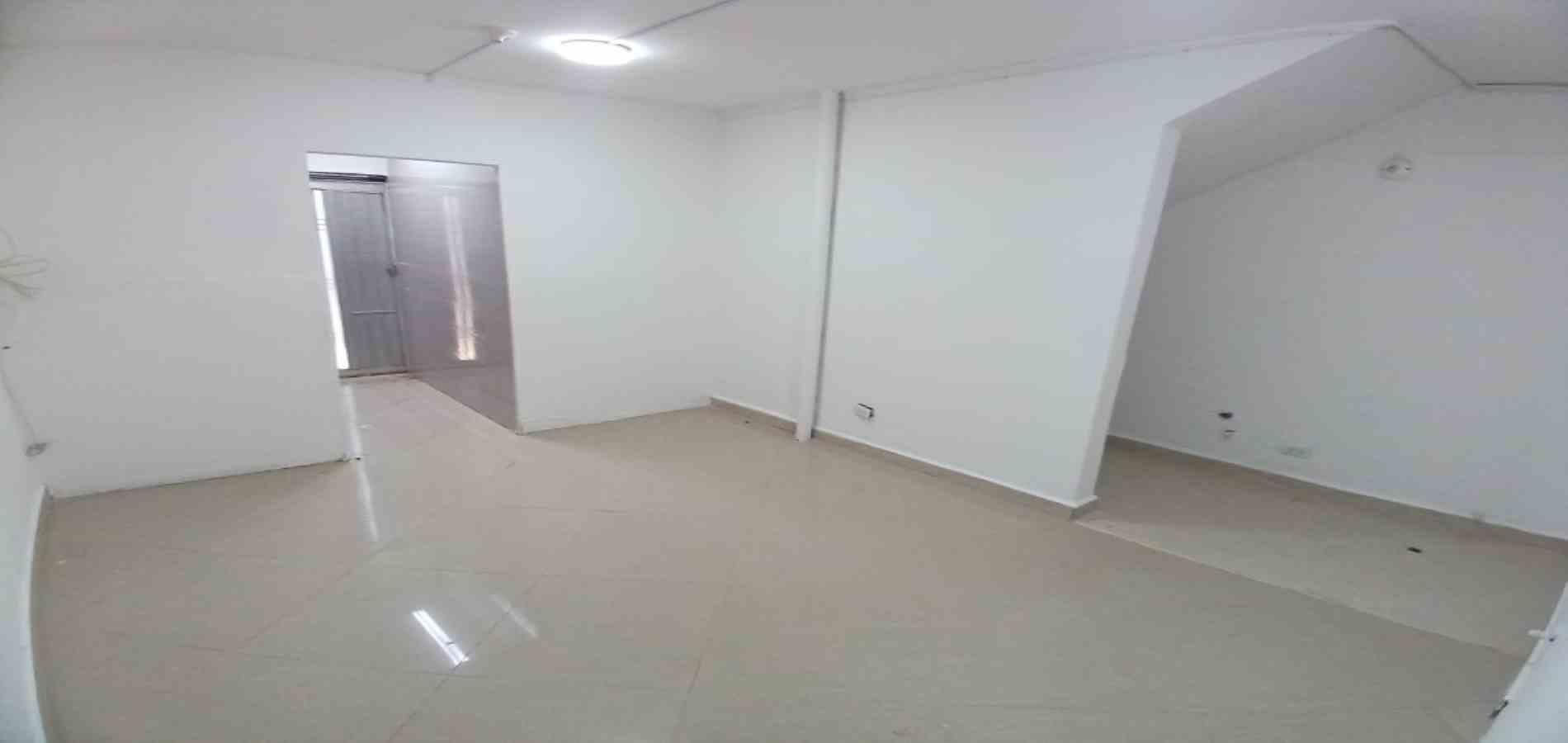 Casa en arriendo Antioquia Medellín Calasanz 250 m2 Habitaciones 4 Baños 3 Garajes 1 Precio $6900000