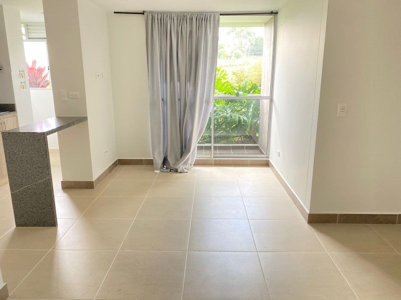 Apartamento en arriendo Antioquia Rionegro El Hospital 60 m2 Habitaciones 3 Baños 2 Garajes 2 Precio $1400000