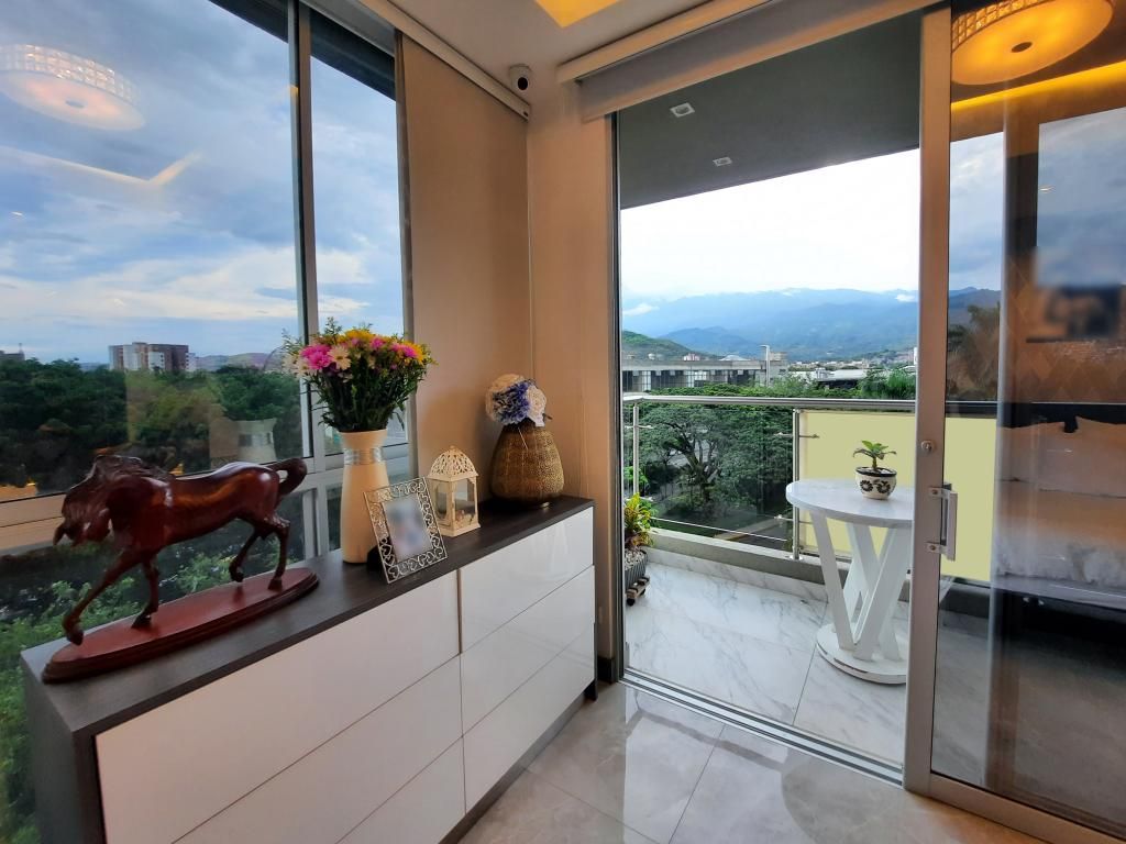 Apartamento en venta Valle Del Cauca Cali Unidad Residencial Santiago De Cali 98 m2 Habitaciones 2 Baños 2 Garajes 3 Precio $680000000