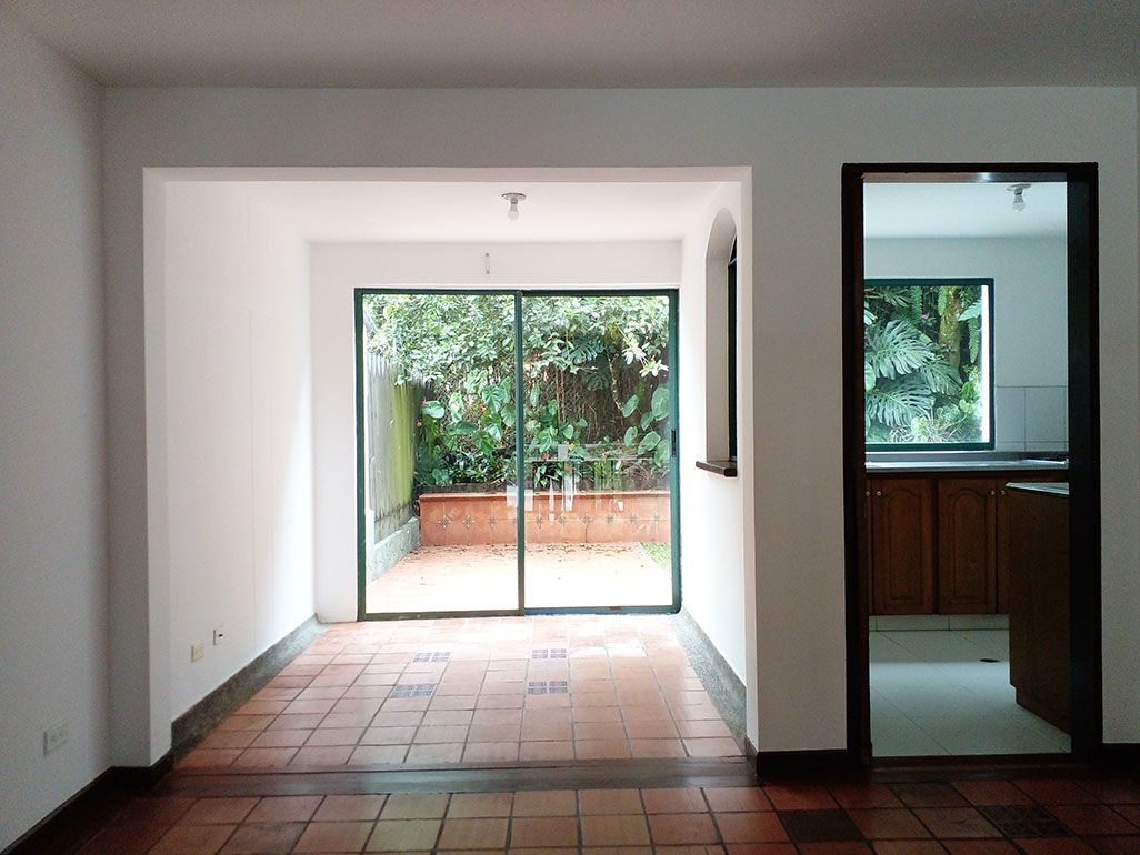 Casa en arriendo Antioquia Medellín San Lucas 170 m2 Habitaciones 3 Baños 4 Garajes 4 Precio $5700000