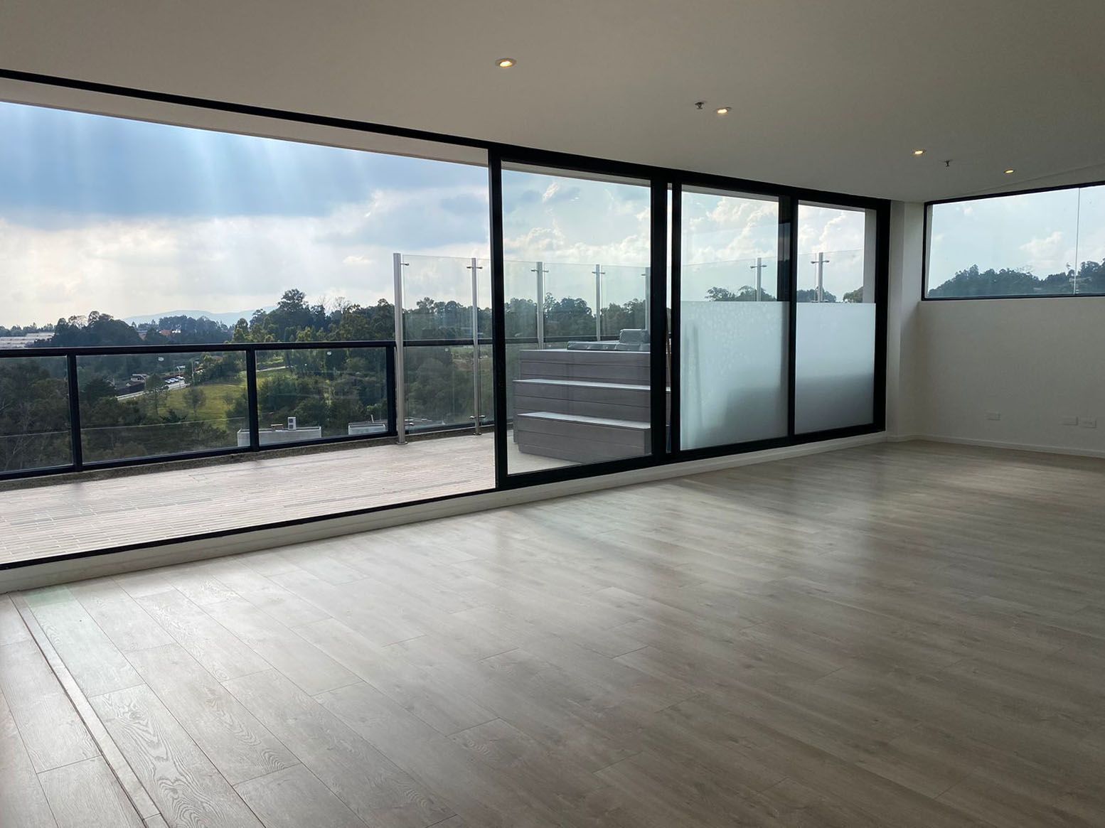 Apartamento en venta Antioquia Envigado Envigado 240 m2 Habitaciones 3 Baños 6 Garajes 4 Precio $2280000000