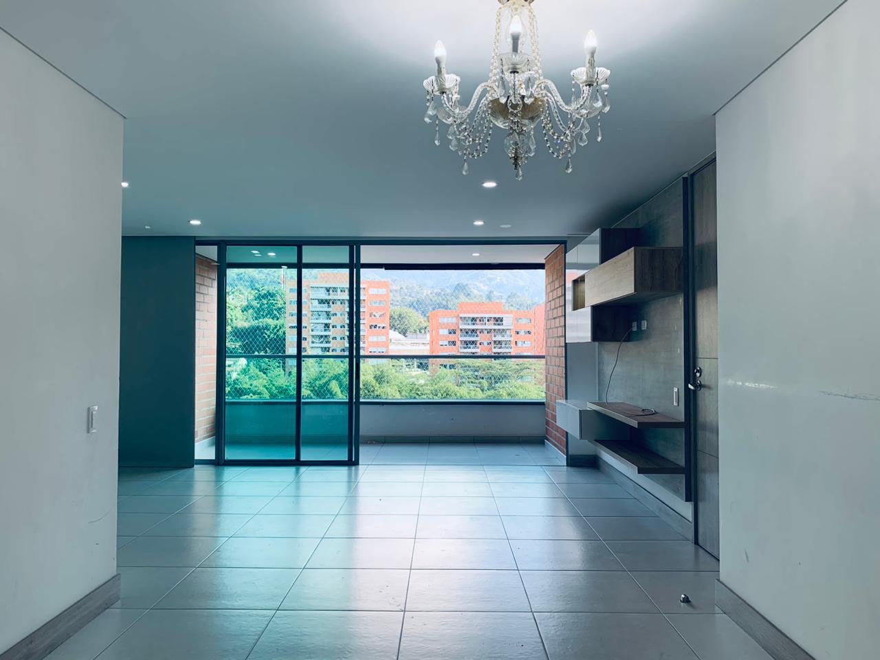 Apartamento en arriendo Antioquia Envigado La Pradera 120 m2 Habitaciones 3 Baños 6 Garajes 4 Precio $6700000