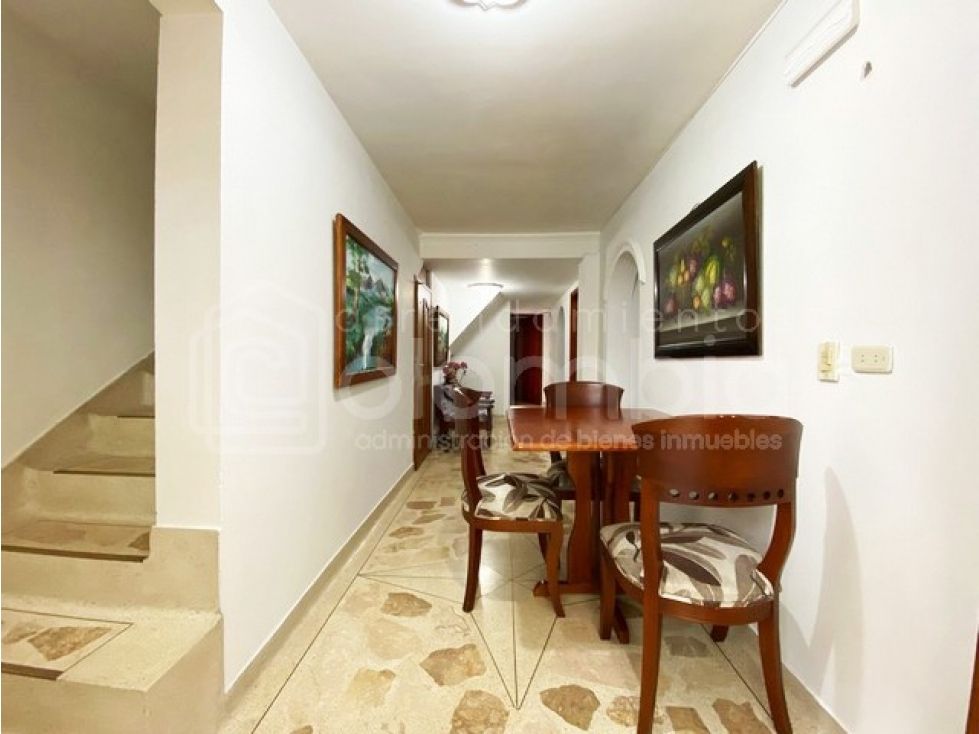 Apartamento en arriendo Antioquia Envigado Trianon 80 m2 Habitaciones 3 Baños 2 Garajes 0 Precio $3600000