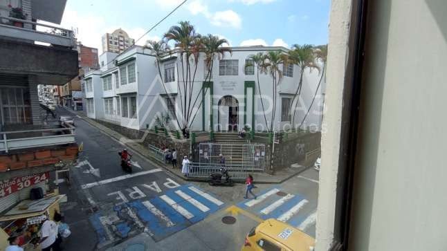 Apartamento en venta Risaralda Pereira Sector Plaza De Bolivar 162 m2 Habitaciones 5 Baños 4 Garajes 1 Precio $340000000