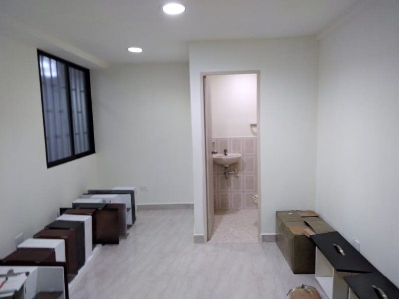 Oficina en arriendo Antioquia Bello Central 14 m2 Habitaciones 0 Baños 1 Garajes 0 Precio $780000