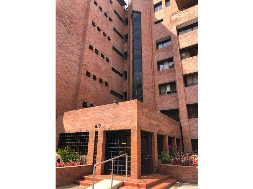 Apartamento en venta Valle Del Cauca Cali Arboledas 154 m2 Habitaciones 3 Baños 4 Garajes 3 Precio $650000000