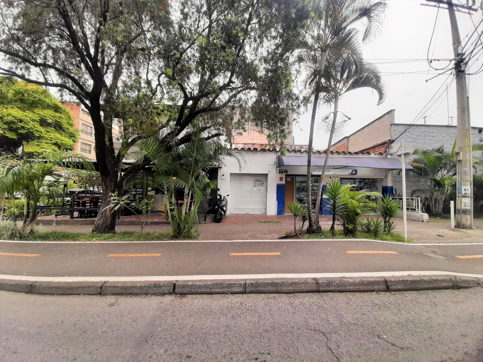 Local en arriendo Antioquia Medellín Rosales 17 m2 Habitaciones 0 Baños 0 Garajes 1 Precio $1590000