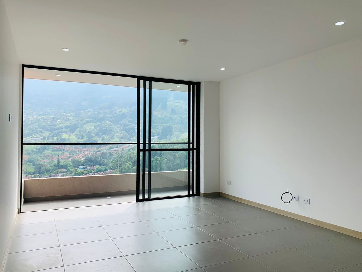 Apartamento en arriendo Antioquia Envigado Zona Centro 60 m2 Habitaciones 1 Baños 2 Garajes 2 Precio $3300000