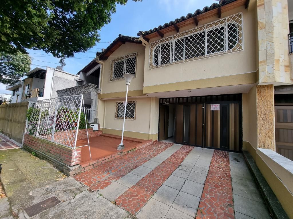 Casa en venta Valle Del Cauca Cali Mayapan Las Vegas 349 m2 Habitaciones 4 Baños 6 Garajes 2 Precio $750000000