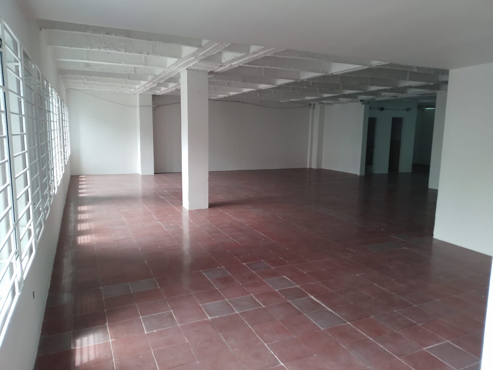 Bodega en arriendo Antioquia Medellín Cerro Nutibara 770 m2 Habitaciones 0 Baños 13 Garajes 1 Precio $28000000