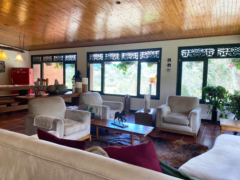 Casa en arriendo o venta Antioquia El Retiro El Retiro 440 m2 Habitaciones 4 Baños 4 Garajes 10 Precio venta $3650000000 Precio arriendo $17500000