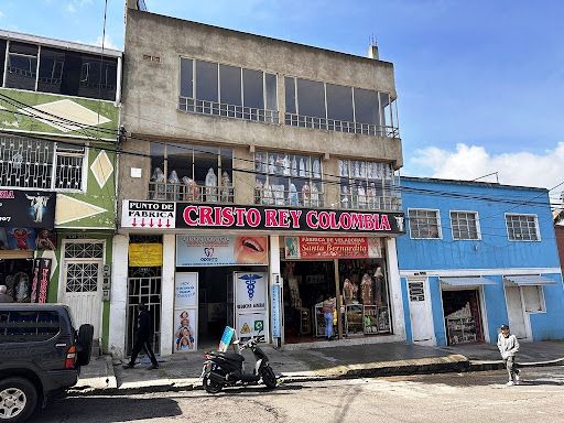 Casa en venta Cundinamarca Bogotá Suramerica 600 m2 Habitaciones 8 Baños 8 Garajes 1 Precio $2600000000