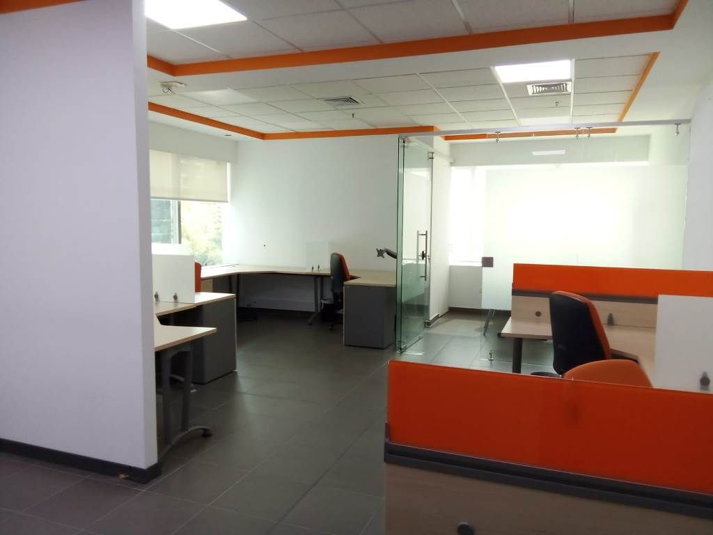 Oficina en arriendo Antioquia Medellín Alejandria 49 m2 Habitaciones 0 Baños 10 Garajes 2 Precio $4500000