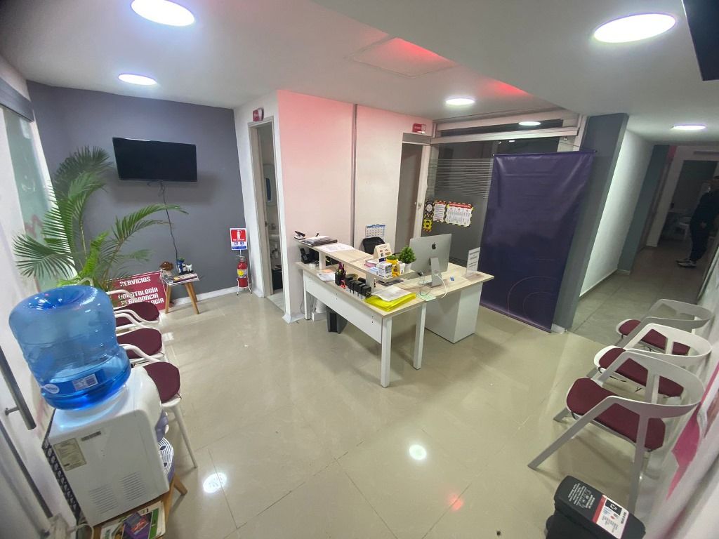 Local Comercial en venta Antioquia Envigado La Mesa 0 m2 Habitaciones 0 Baños 10 Garajes 1 Precio $1400000000