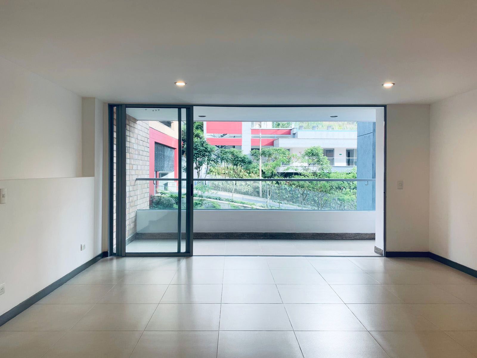 Apartamento en arriendo Antioquia Envigado La Mesa 117 m2 Habitaciones 3 Baños 6 Garajes 3 Precio $5500000