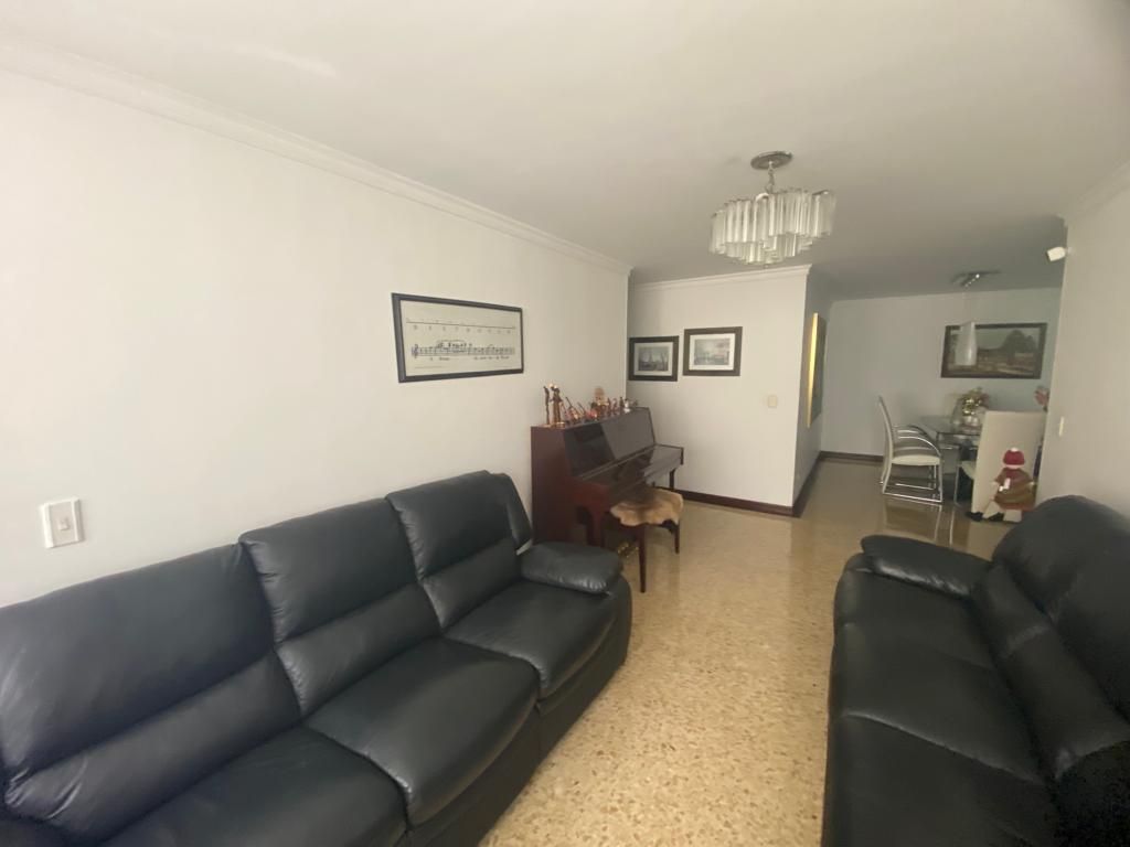 Apartamento en arriendo Antioquia Medellín La Aguacatala 280 m2 Habitaciones 4 Baños 4 Garajes 3 Precio $10200000