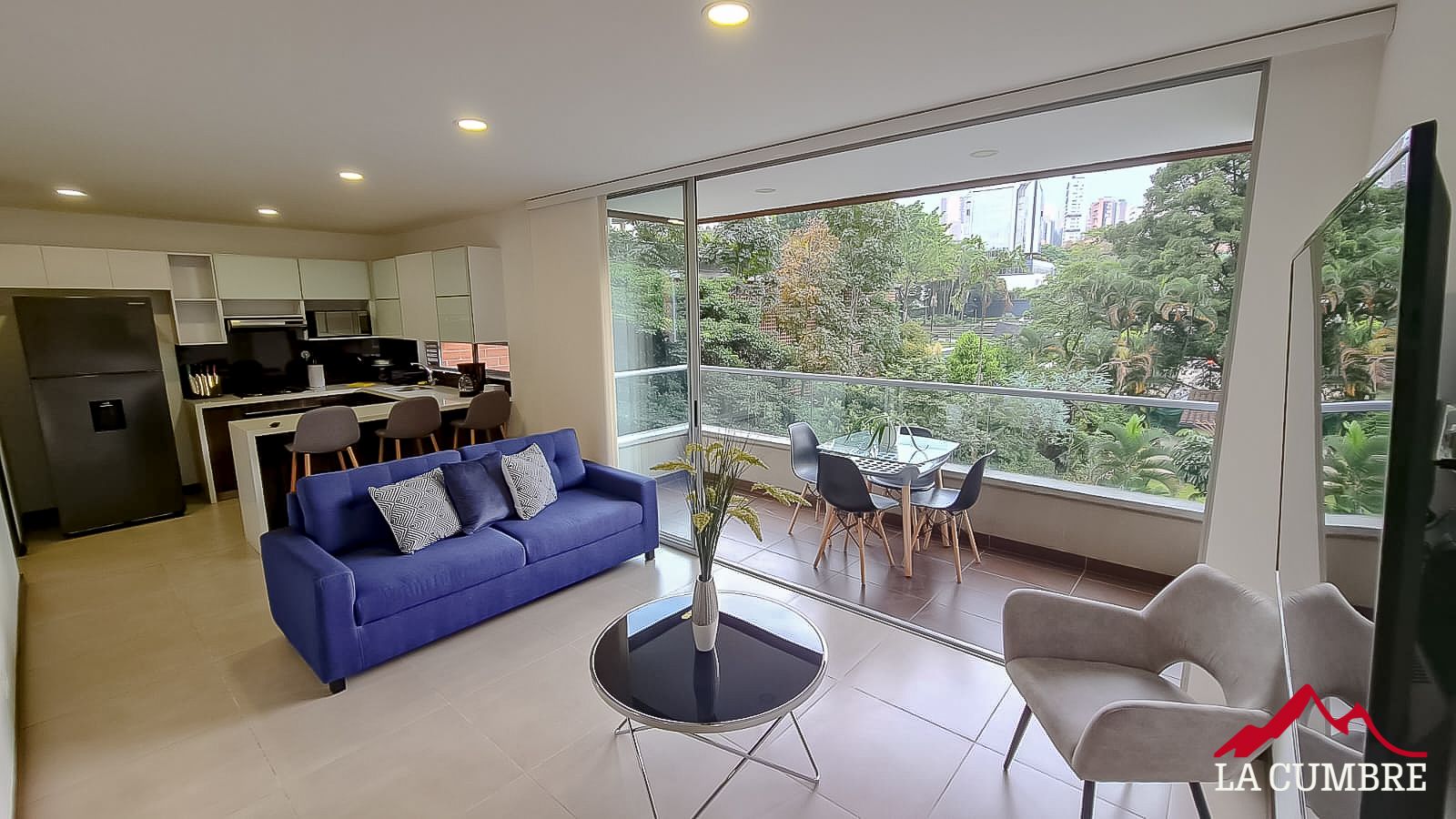 Apartamento en arriendo Antioquia Medellín Santa Maria De Los Angeles 120 m2 Habitaciones 3 Baños 4 Garajes 2 Precio $7500000