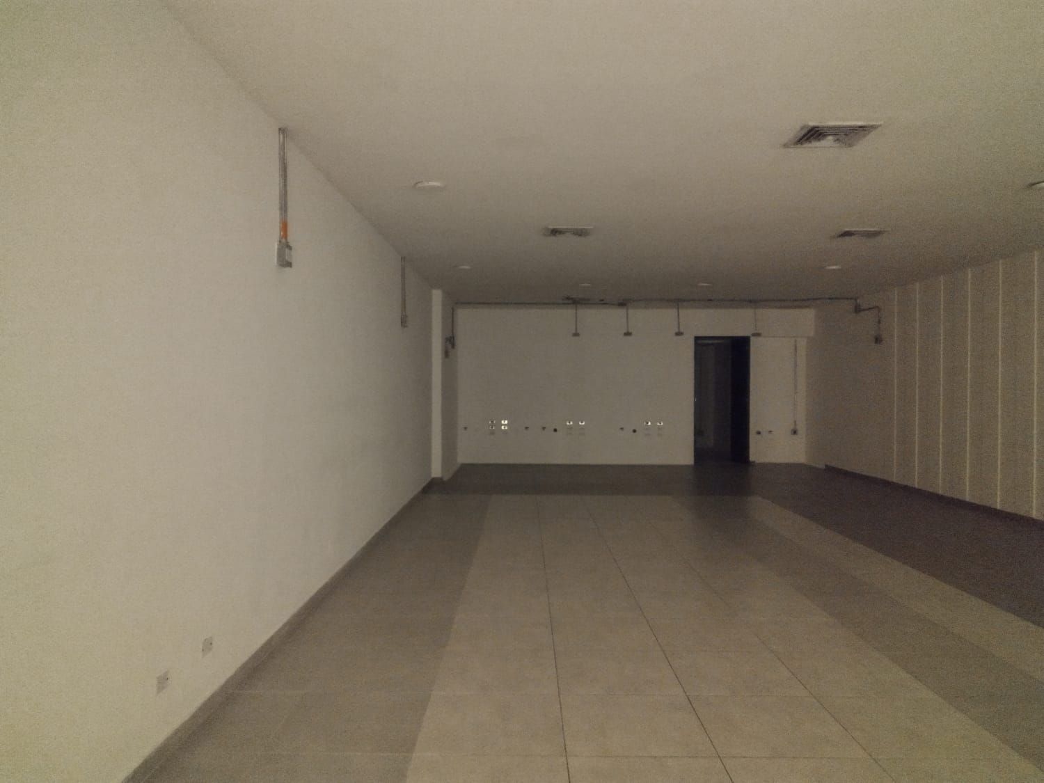 Local en arriendo Antioquia Medellín Los Balsos No1 145 m2 Habitaciones 0 Baños 0 Garajes 1 Precio $23000000