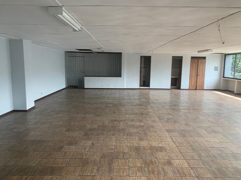 Bodega en arriendo Antioquia Medellín San Diego 466 m2 Habitaciones 0 Baños 6 Garajes 3 Precio $18500000