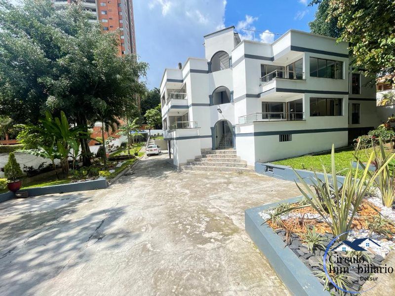 Edificio en arriendo Antioquia Envigado Bosques De Zúñiga 580 m2 Habitaciones 14 Baños 10 Garajes 12 Precio $25000000