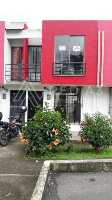 Casa en venta Risaralda Pereira Br Portal De San Jacinto 60 m2 Habitaciones 3 Baños 2 Garajes 1 Precio $215000000