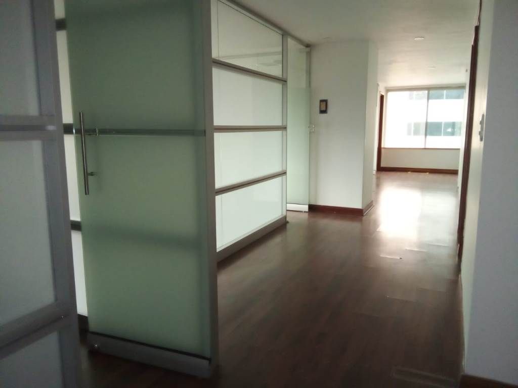 Oficina en arriendo Antioquia Medellín El Poblado 453 m2 Habitaciones 0 Baños 15 Garajes 10 Precio $40000000