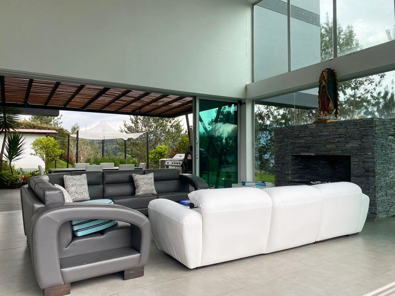 Casa en arriendo Antioquia El Retiro El Retiro 1000 m2 Habitaciones 4 Baños 8 Garajes 10 Precio $15500000