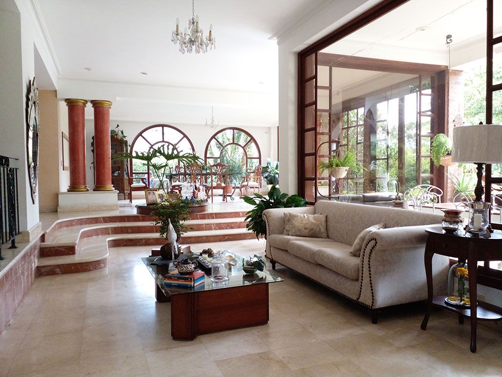 Casa en venta Antioquia Medellín San Lucas 760 m2 Habitaciones 5 Baños 15 Garajes 16 Precio $4500000000