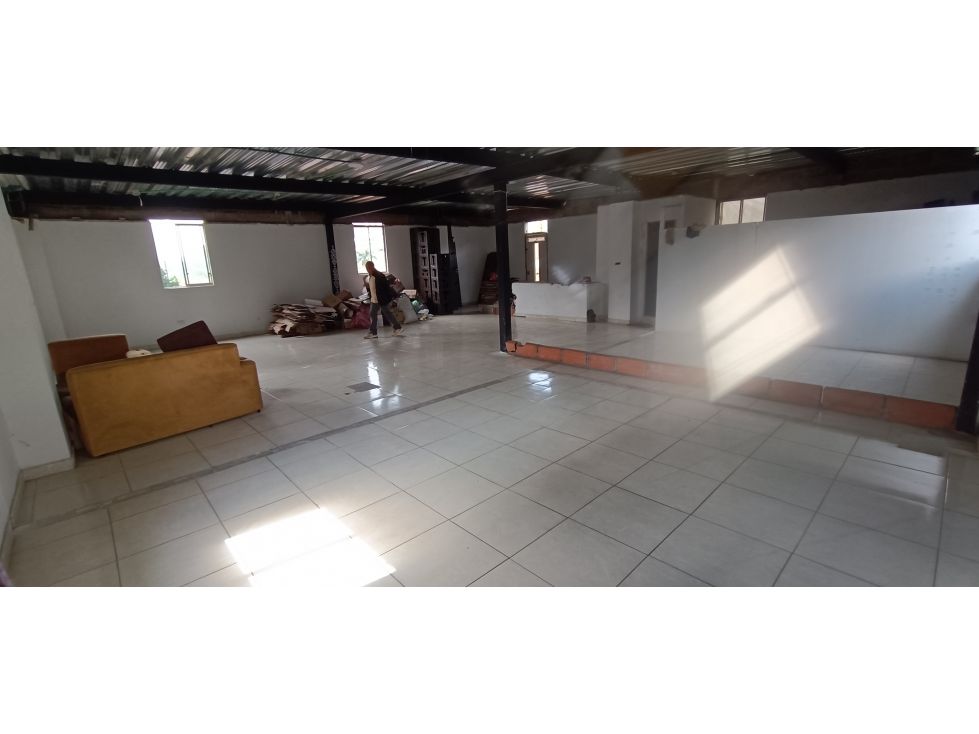 Local en arriendo Antioquia Bello Manchester 165 m2 Habitaciones 0 Baños 0 Garajes 1 Precio $3000000