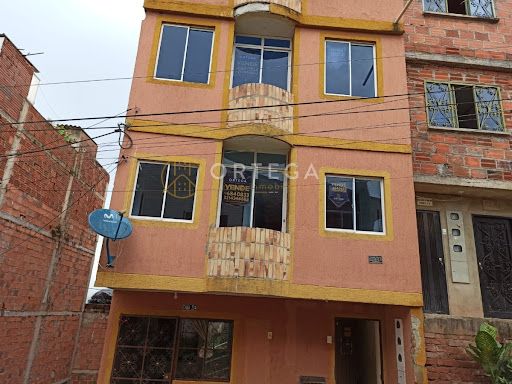 Apartamento en venta Santander Floridablanca El Carmen Ii Etapa 120 m2 Habitaciones 5 Baños 4 Garajes 1 Precio $175000000