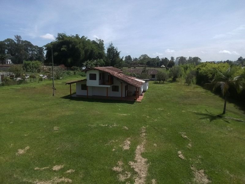 Lote en venta Antioquia Rionegro Gualanday 3600 m2 Habitaciones 0 Baños 10 Garajes 1 Precio $3400000000