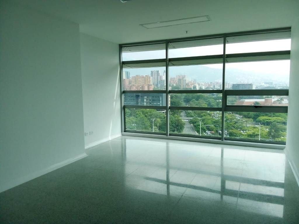 Consultorio en arriendo Antioquia Medellín Alejandria 39 m2 Habitaciones 0 Baños 0 Garajes 2 Precio $4300000