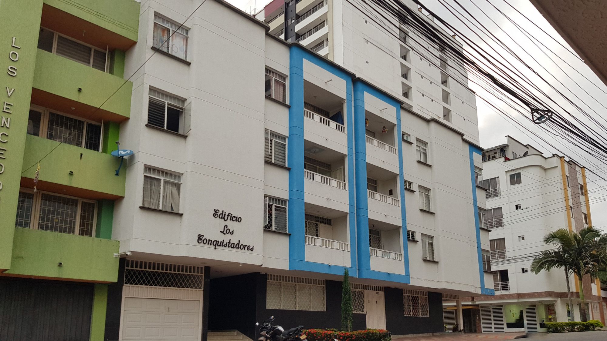 Inmuebles en Remate Apartamento en venta Santander Bucaramanga San Alonso 220 m2 Habitaciones 3 Baños 2 Garajes 0 Precio $408000000