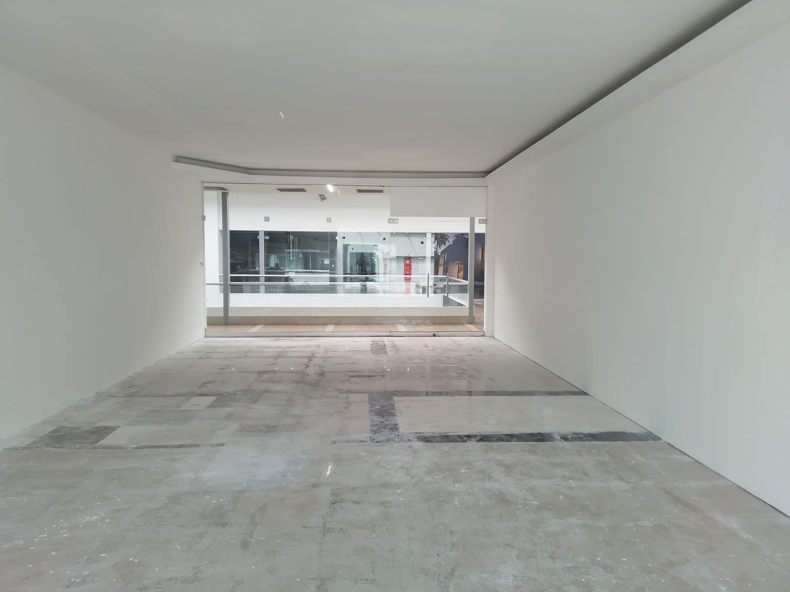 Local en arriendo Antioquia Itagüí San Fernando 153 m2 Habitaciones 0 Baños 10 Garajes 1 Precio $9300000