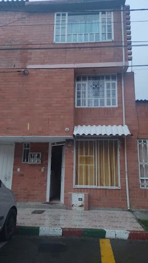 Casa en venta Cundinamarca Mosquera Nueva Castilla 115 m2 Habitaciones 4 Baños 4 Garajes 1 Precio $220000000