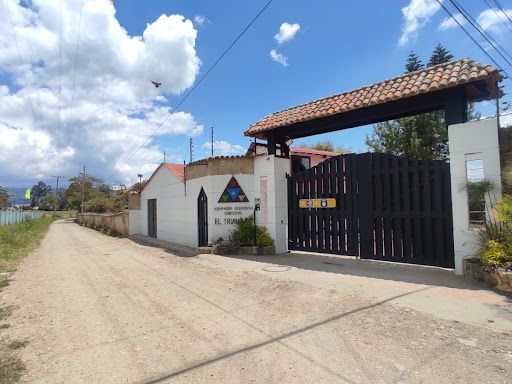 Casa en venta Cundinamarca Chía Chia 2800 m2 Habitaciones 4 Baños 4 Garajes 6 Precio $1300000000