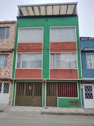 Casa en venta Cundinamarca Bogotá Belen 264 m2 Habitaciones 9 Baños 6 Garajes 2 Precio $800000000