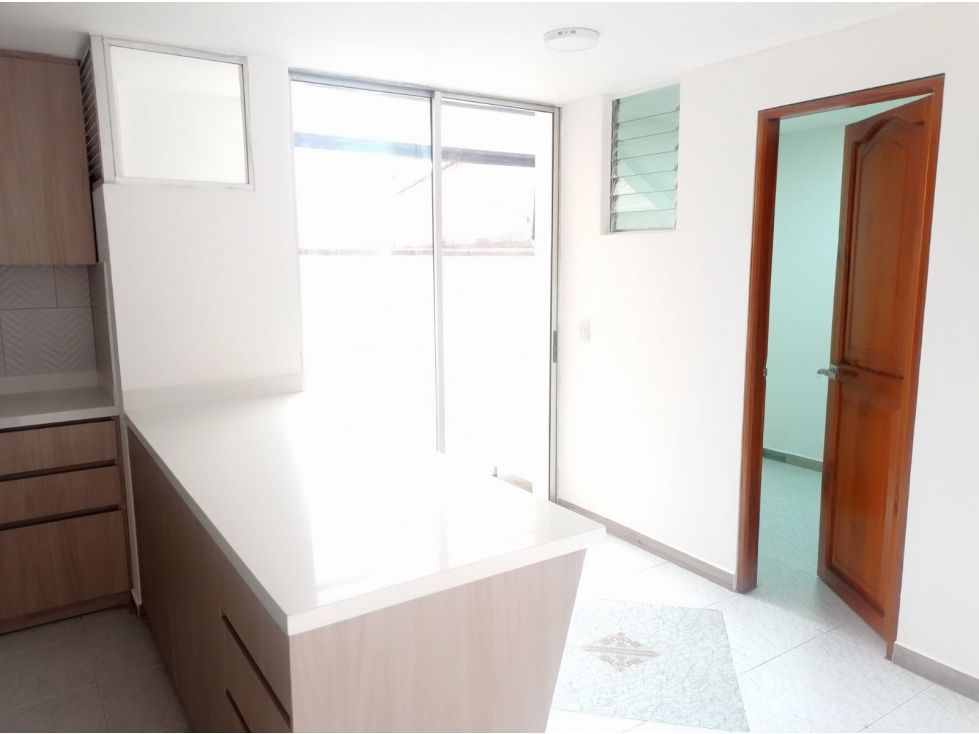 Apartamento en venta Antioquia Medellín Lorena 210 m2 Habitaciones 5 Baños 6 Garajes 3 Precio $1220000000