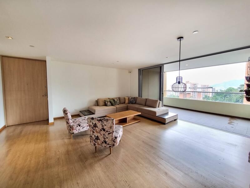 Apartamento en venta Antioquia Envigado El Esmeraldal 152 m2 Habitaciones 4 Baños 8 Garajes 3 Precio $880000000