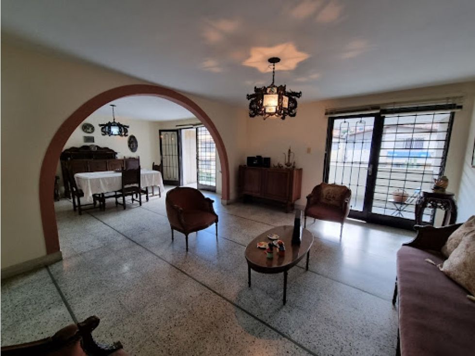 Casa en venta Antioquia Medellín Los Colores 565 m2 Habitaciones 9 Baños 7 Garajes 2 Precio $1800000000