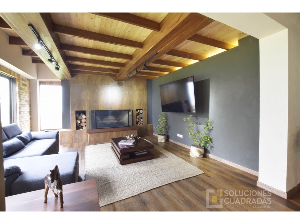 Casa en arriendo o venta Cundinamarca Chía Chia 379 m2 Habitaciones 2 Baños 5 Garajes 5 Precio venta $2250000000 Precio arriendo $11000000