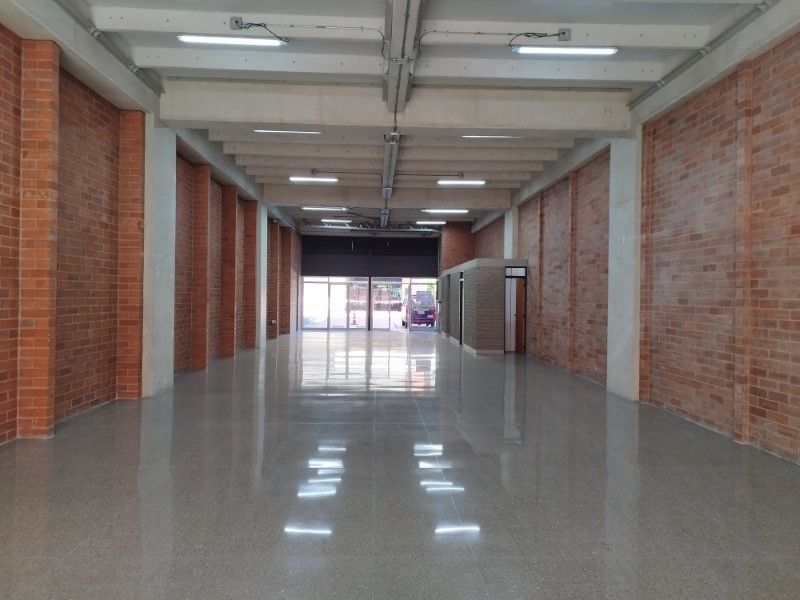 Local en arriendo Antioquia Medellín Shellmar 224 m2 Habitaciones 0 Baños 2 Garajes 4 Precio $14495700